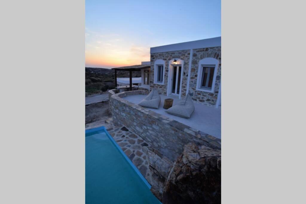 George Farmhouse Χρούσσα Εξωτερικό φωτογραφία